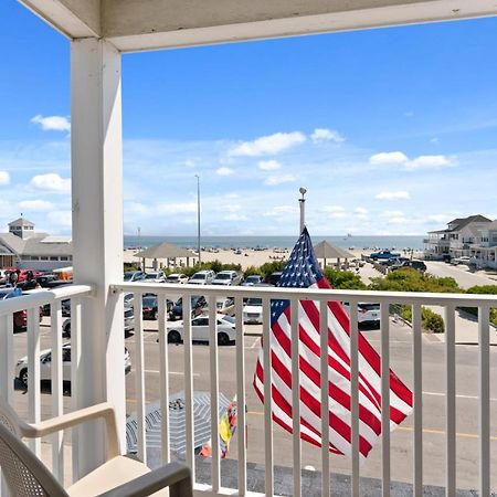 Water Views - Private Balcony - The Americana Hampton Exteriör bild
