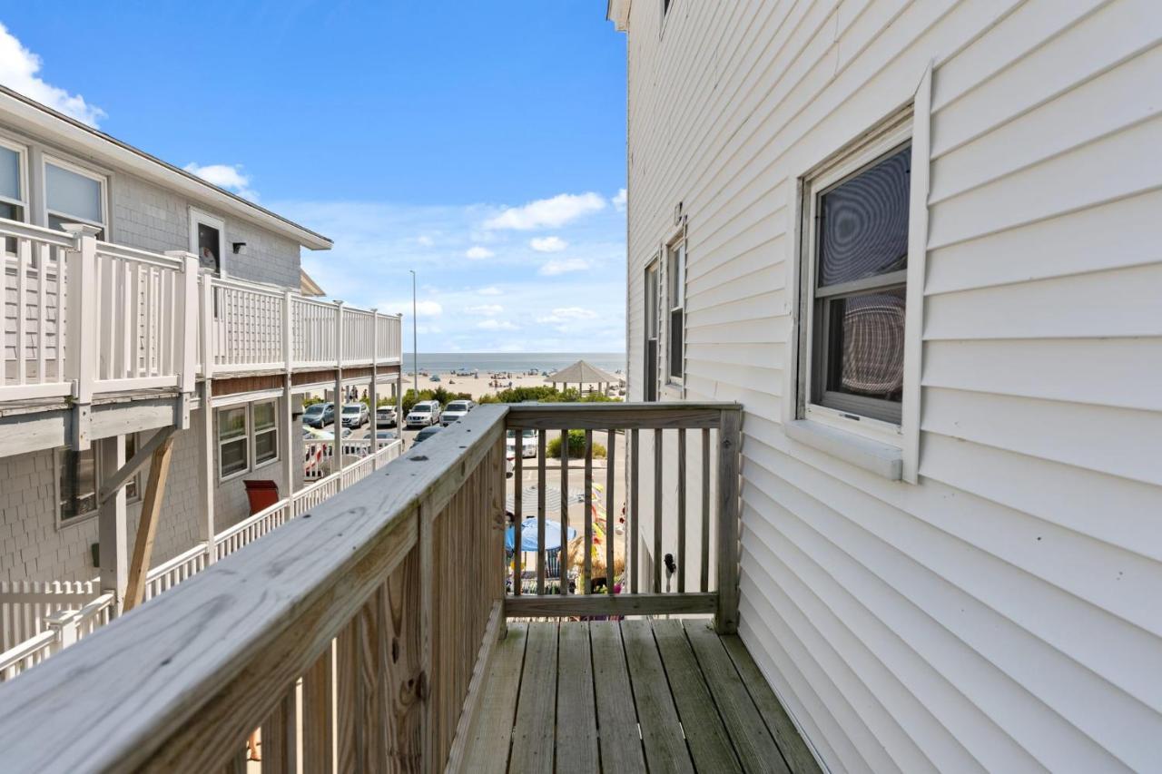 Water Views - Private Balcony - The Americana Hampton Exteriör bild